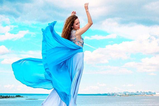 Rüyada Mavi Elbise Giymek Ne Anlama Gelir?